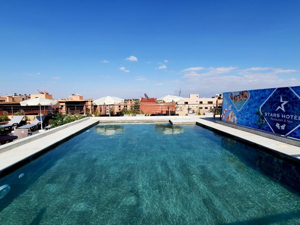 Stars Hotel & Spa Gu&eacute;liz Marrakech, piscine ext&eacute;rieure et hammam
